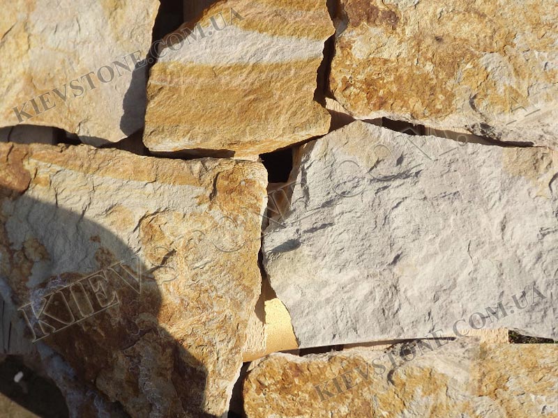 Sandstone  yellow-grey LxLx2-3cm KievStone