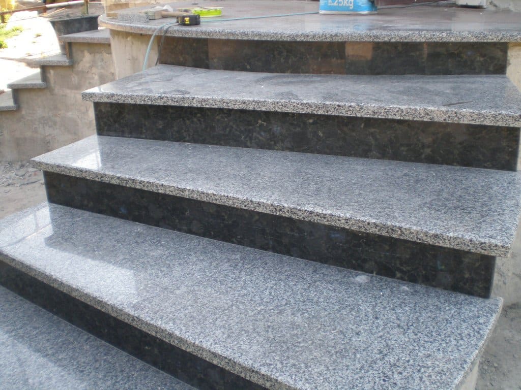 Вхідна група з камню KievStone